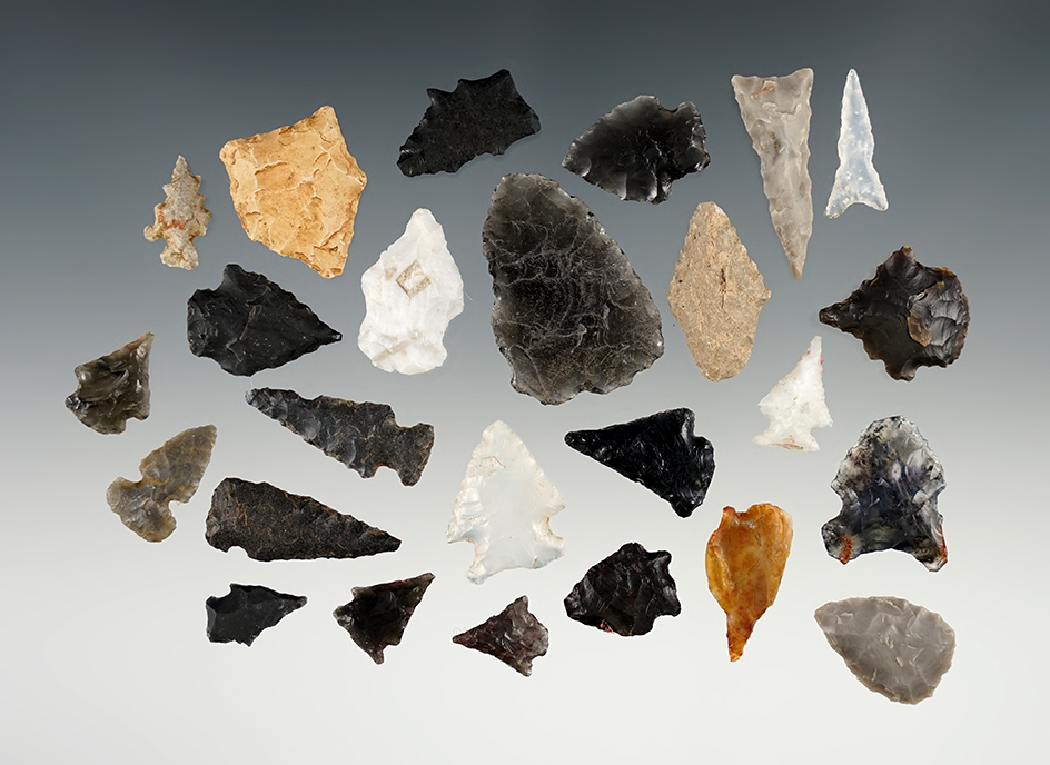 Set of 25 New Mexico Arrowheads. The largest is 1 3/8".