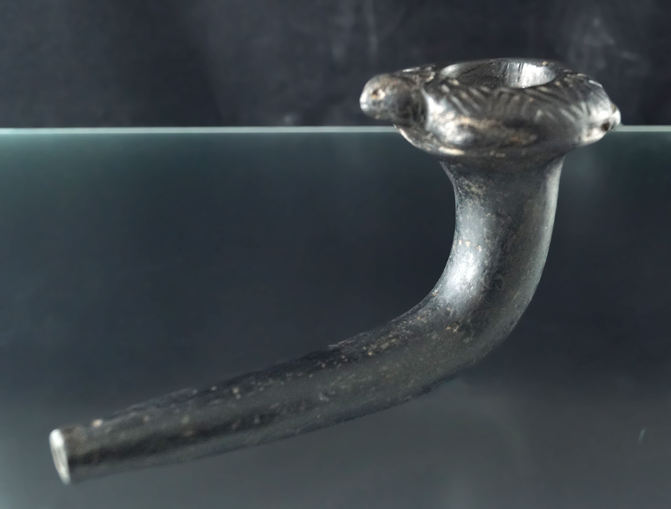 Rare style and nice! 5 1/4" Turtle Effigy Pipe, Simcoe Co., Ontario Canada.