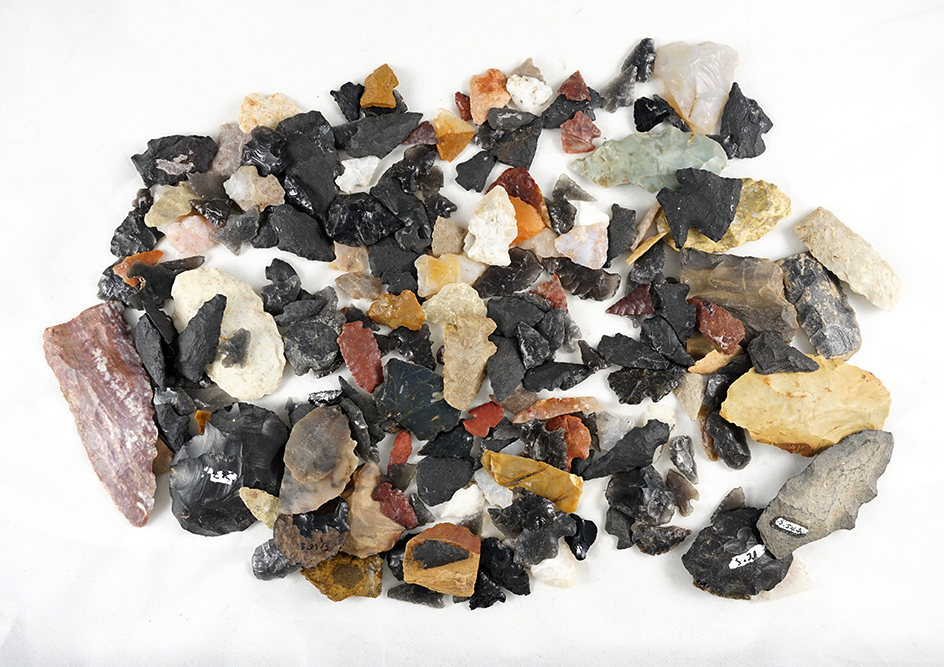 Set of over 200 New Mexico Arrowheads, Knives, Tools and parts. Ex. Robert Harris collection.