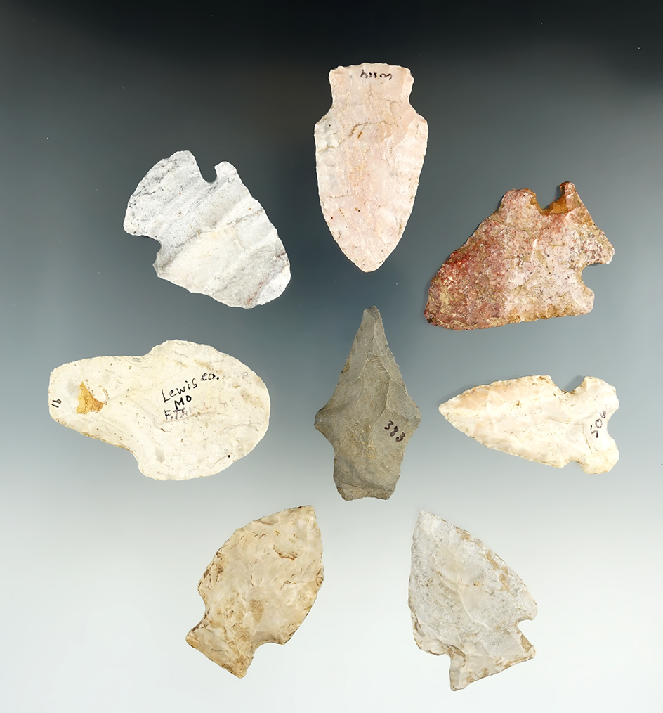 Set of eight assorted Missouri points and Knives, largest is 2 5/8".