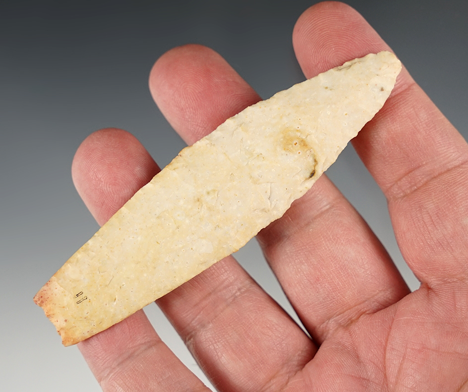 3 3/4" Agate Basin - Scott Co., Illinois. Great flaking!