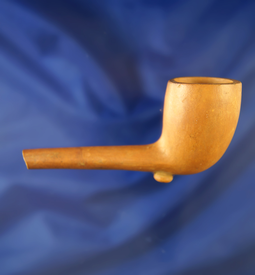 3 1/2" clay tavern pipe with a typical snapped end.