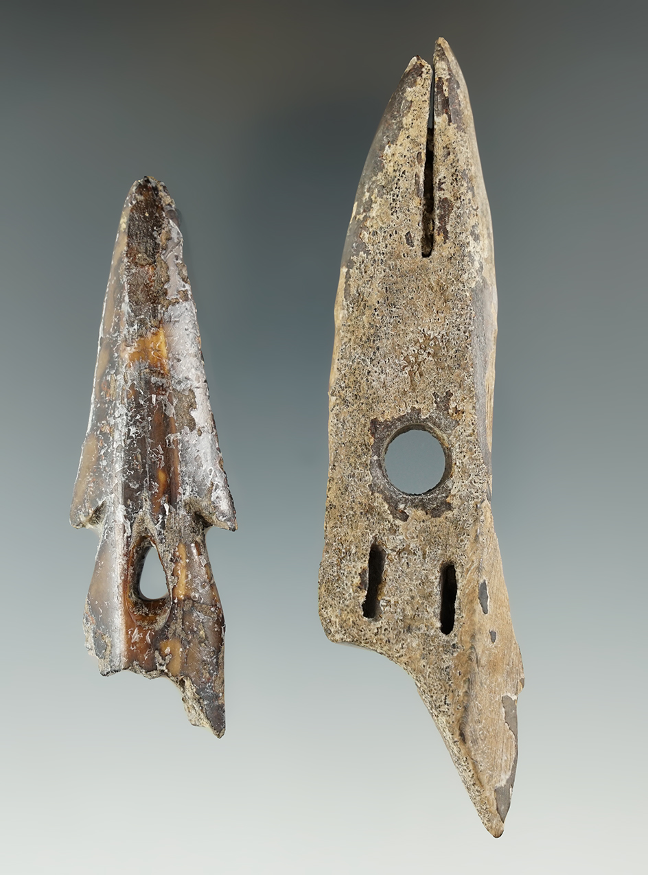 Pair of very old Inuit artifacts including a 4 1/8" harpoon toggle and a 2 15/16" harpoon tip.