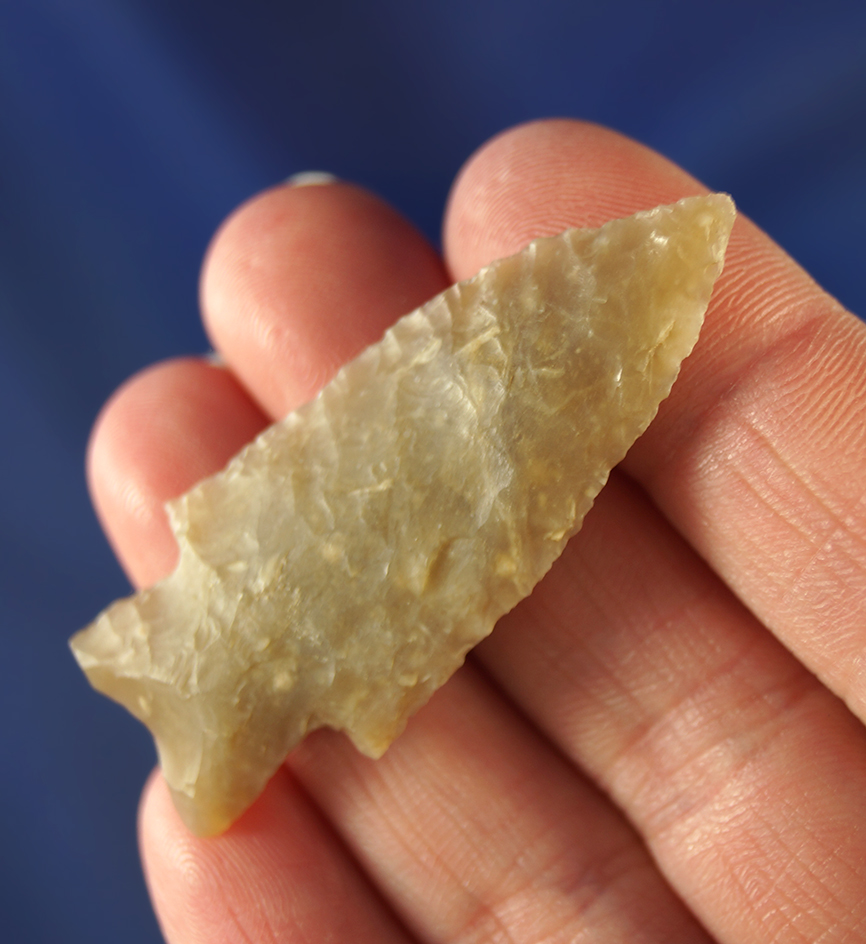 1 15/16" Hanna point - exceptionally well made - semi translucent chalcedony. Wyoming.