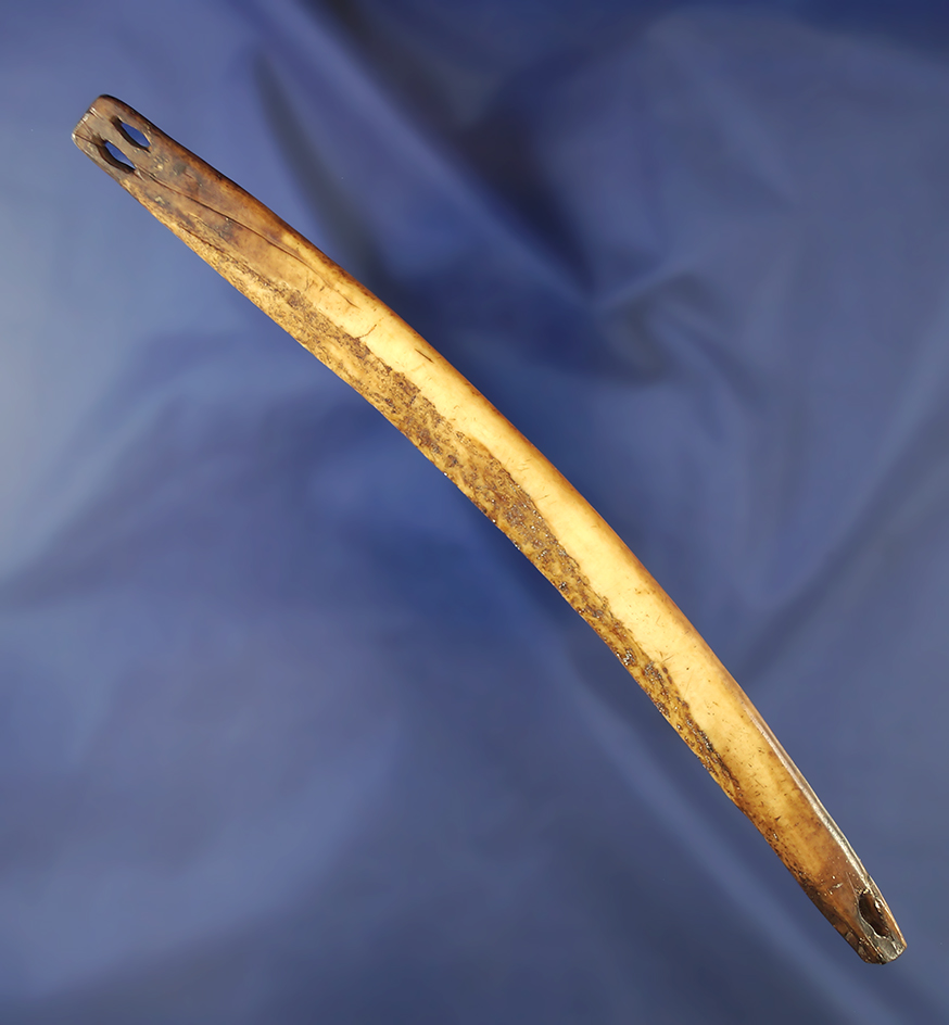 7 1/2" Alaskan double eye needle from the collection of Dewey Schmid.