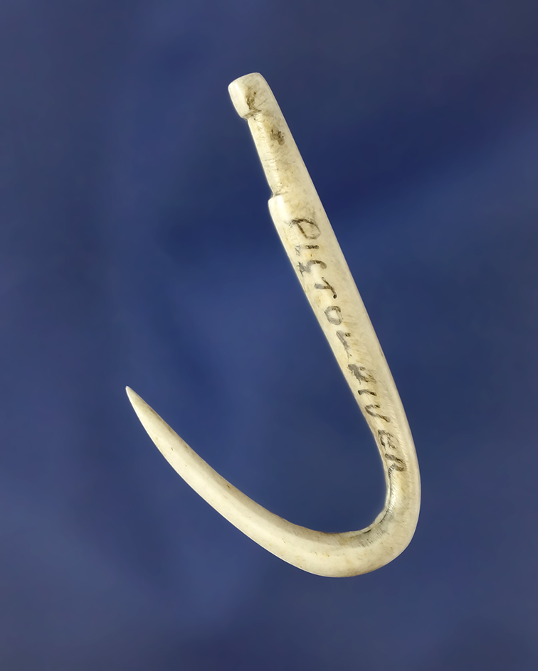 Excellent style and polish on this perfect condition 1 9/16" fishhook - Pistol River in Oregon.