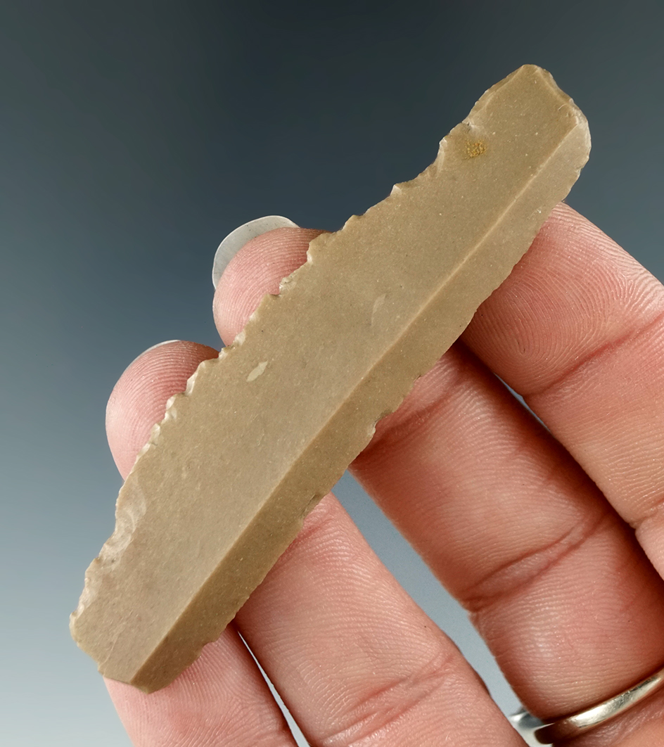 2 11/16" Levallois - Mousterian flaked Knife/tool found in Fayoum, Egypt.