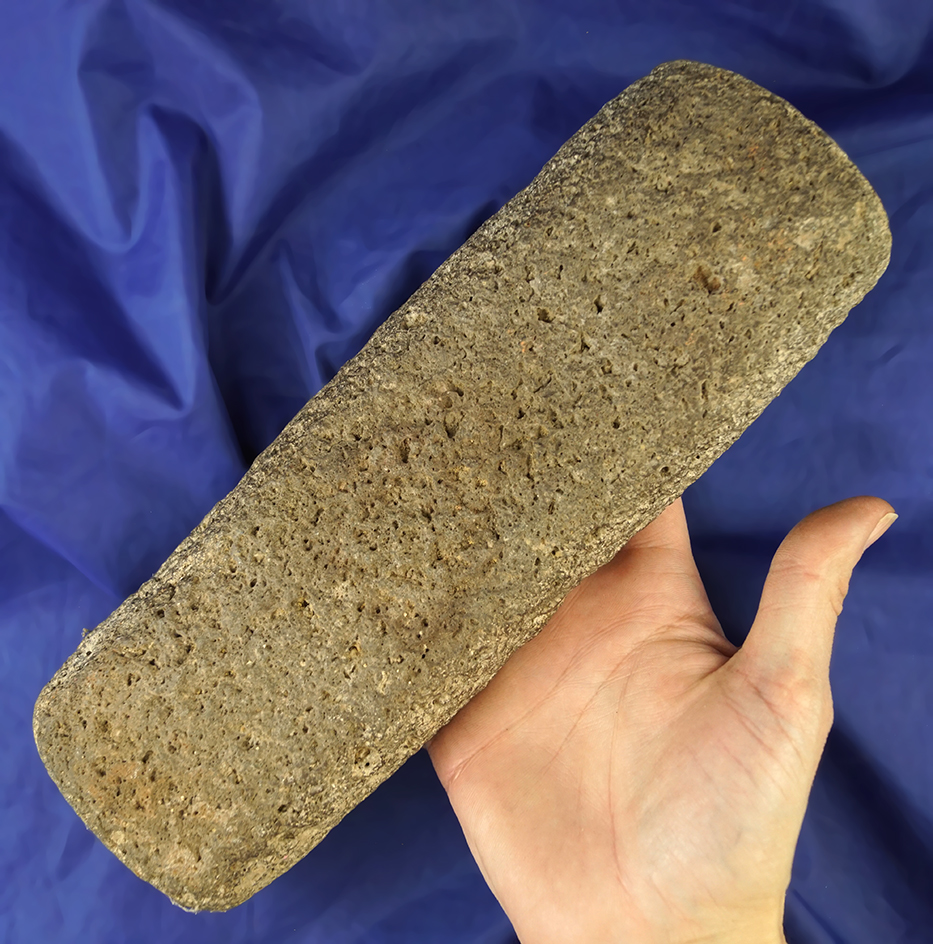 Very nice! 10" lava rock Mono that was well used in ancient times found in Arizona.
