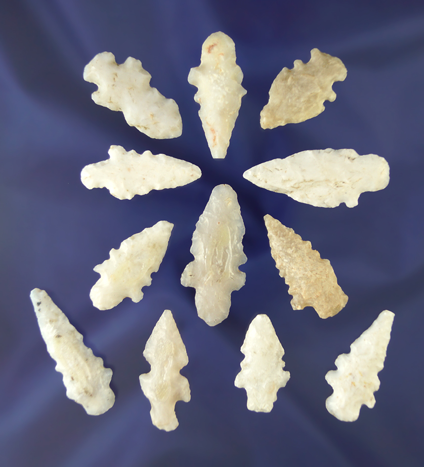 12 assorted New Mexico arrowheads, many are very nice! Largest is 1 9/16".