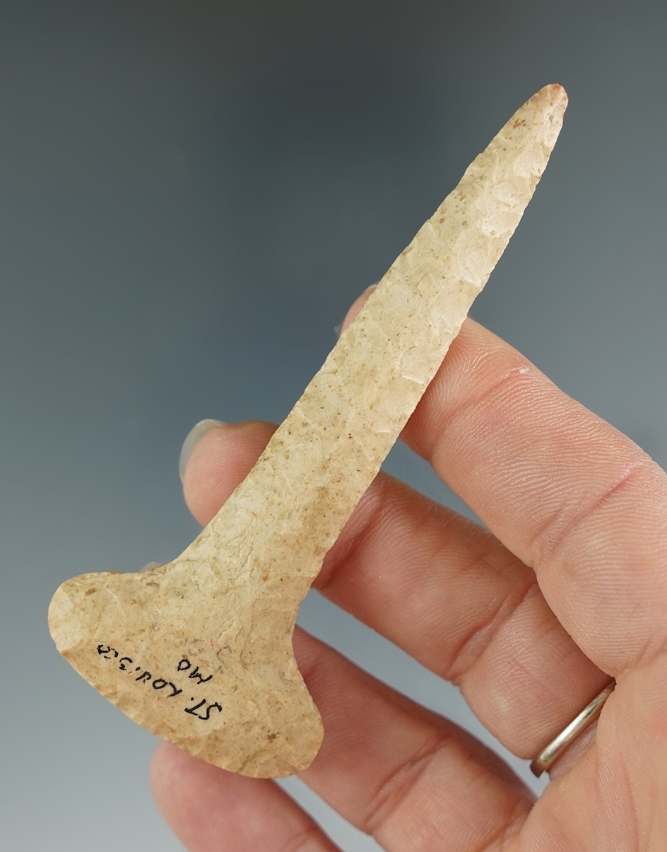 Exceptional flaking and style on this 3 1/2" Dovetail Drill found in St. Louis County Missouri.