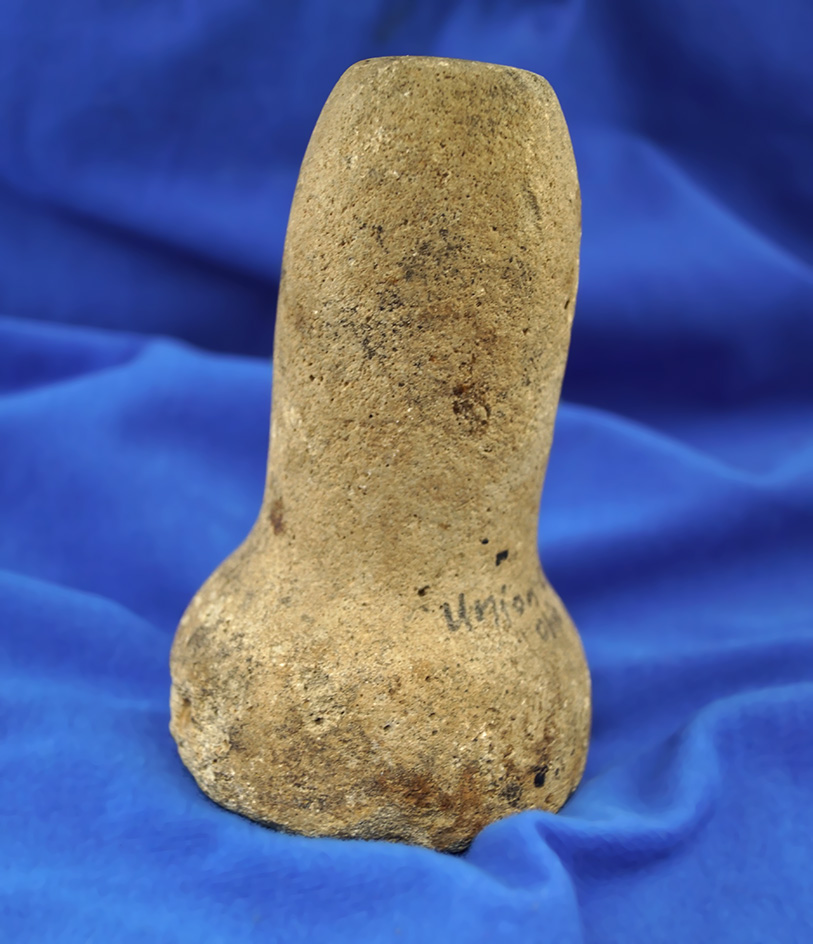Excellent style on this 4 5/8" tall Bell Pestle found in Union Co.,  Ohio.