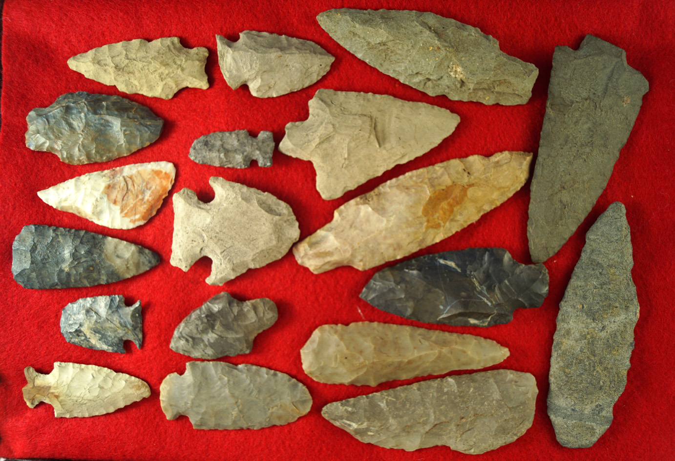 Group of 19 assorted Arrowheads and Knives found in Michigan, largest is 3 7/8". Ex. Phil Waigel