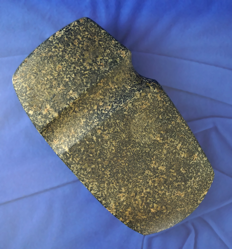 Extremely fine 5 13/16" Long 3/4 Grooved Granite Axe  Jackson Co., Missouri. Bennett COA.