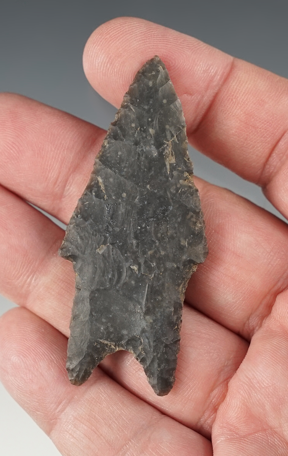 2 9/16" Texas Pedernales that is well made. Ex. Ferrell collection.