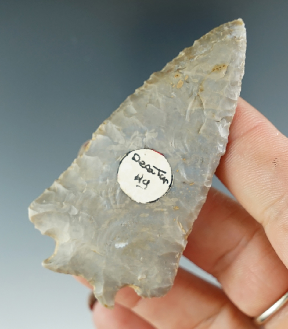 Uniquely styled base on this well flaked clip-wing style 2 13/16" Decatur Point made Hornstone.