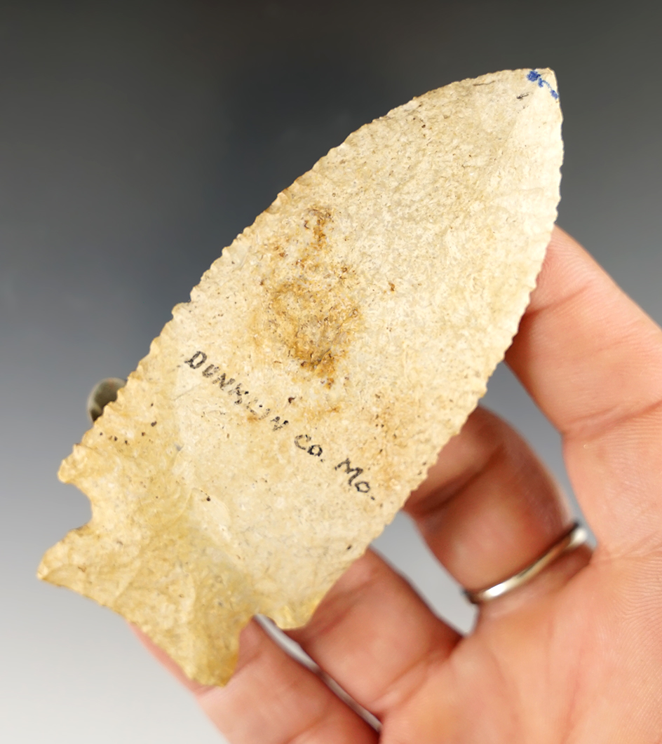 3 5/8" Burlington Chert Stilwell - Dunklin Co., Missouri. Ex. Matt Dungan . John Dickinson COA.