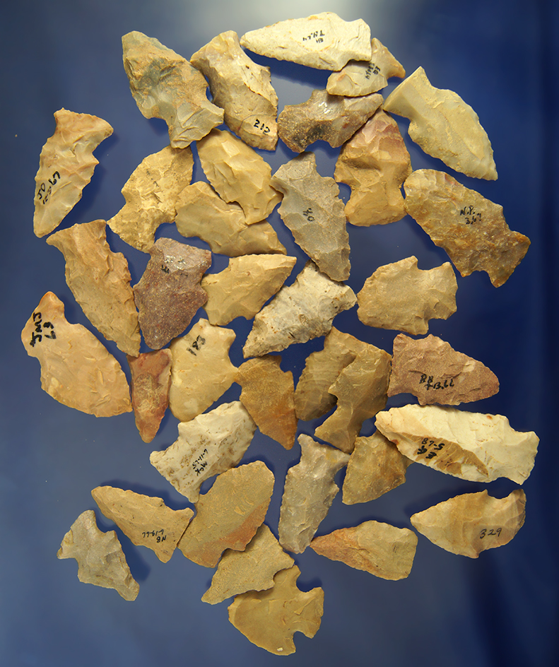 Group of 36 assorted Hopewell Points found in Greenup Co., Kentucky Judge Claxton Collection.
