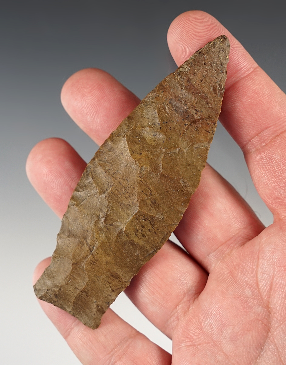Well styled 3 7/8" Copena found in Benton Co., Tennessee. Made from Dover Chert. Davis COA, G9.