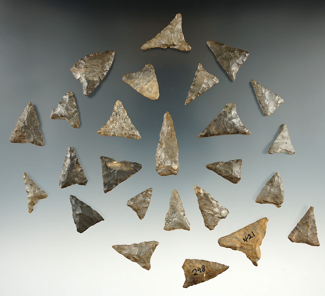 Group of 25 triangle points found in New York, largest is 1 1/4". Ex. Howdy Lang.