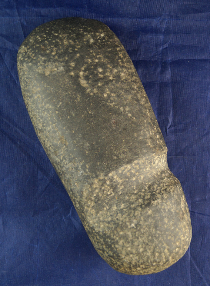 BIG! 8 1/2" long 3/4 grooved Axe found in Ohio in very nice condition.