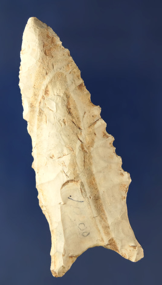 2 5/8" well patinated Dalton found in Kentucky with nice serrations.