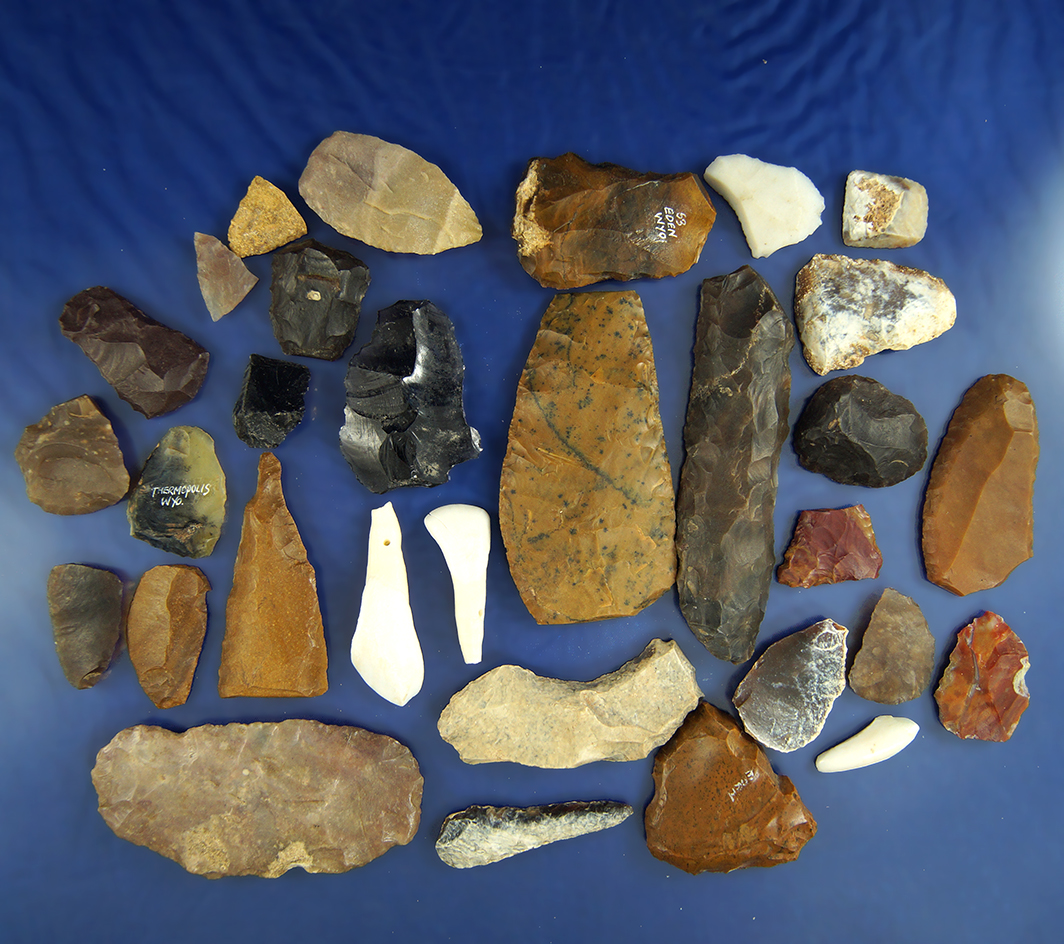Large group of assorted flaked Knives in scrapers found in Wyoming, largest is 3 5/16".