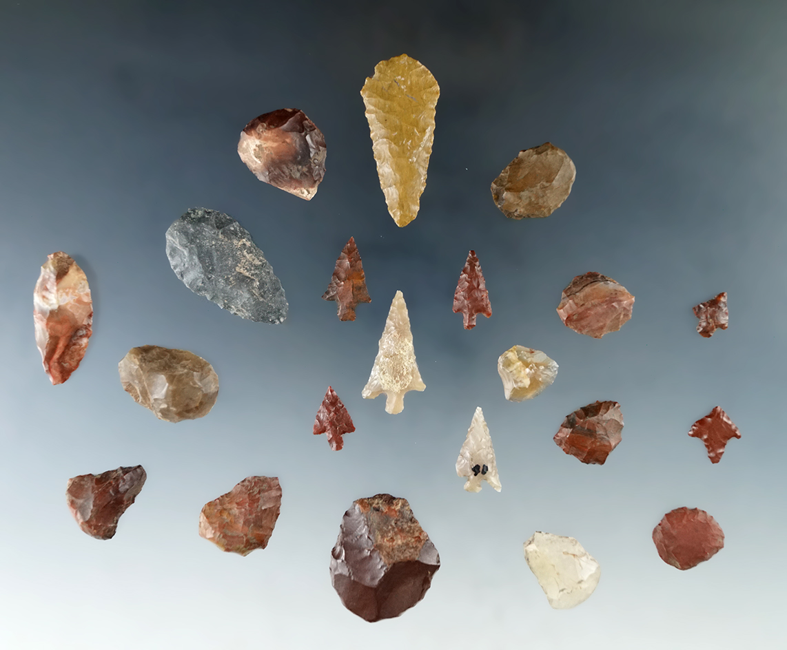 Group of flaked artifacts including points, Knives and scrapers. Gilliam Co., Oregon.