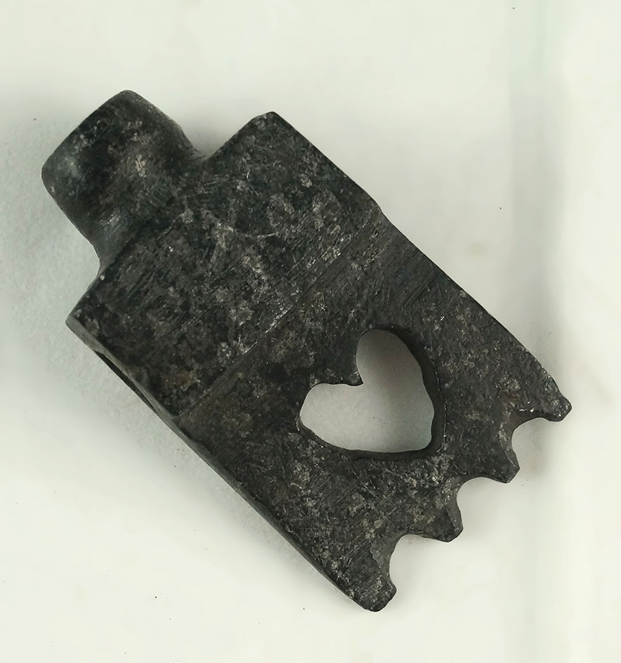 2 3/16" nicely styled historic era Micmac pipe.