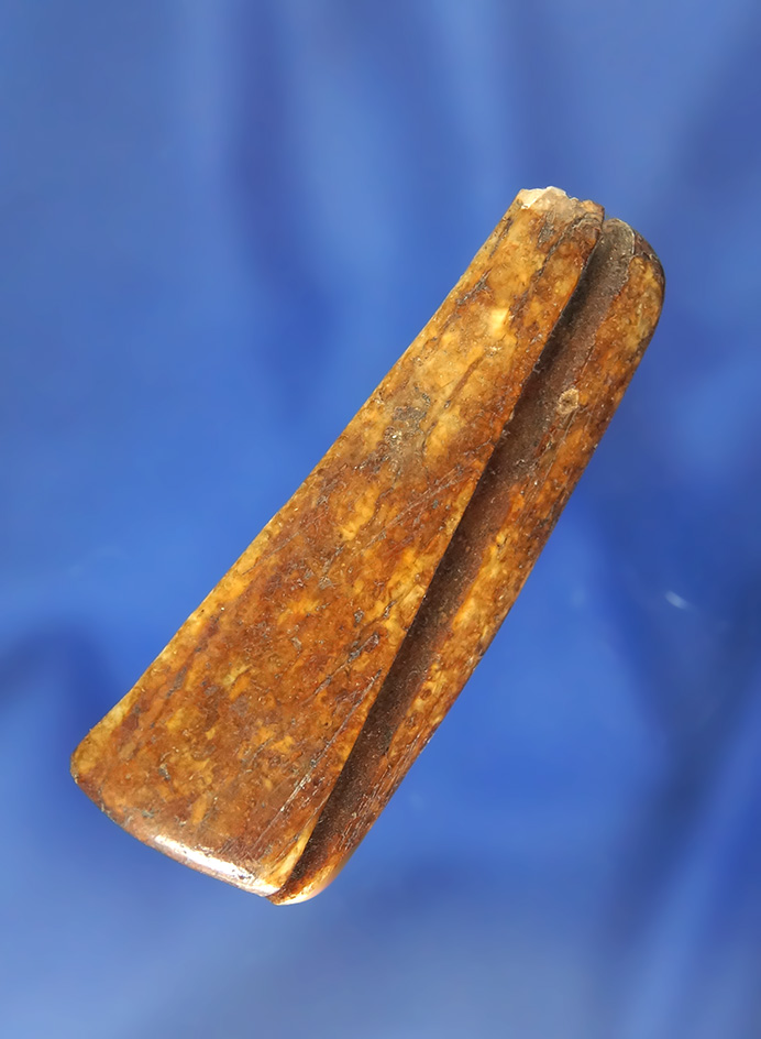 Well styled bone Ulu handle that is heavily patinated found in Alaska.