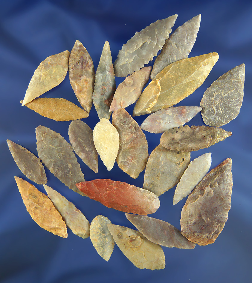 Set of 25 Neolithic African leaf points found in the northern Sahara desert region.