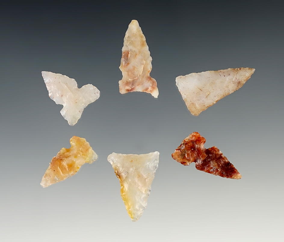 Group of 8 Assorted Arrowheads made from Agate, found in New Mexico. Largest is 15/16".