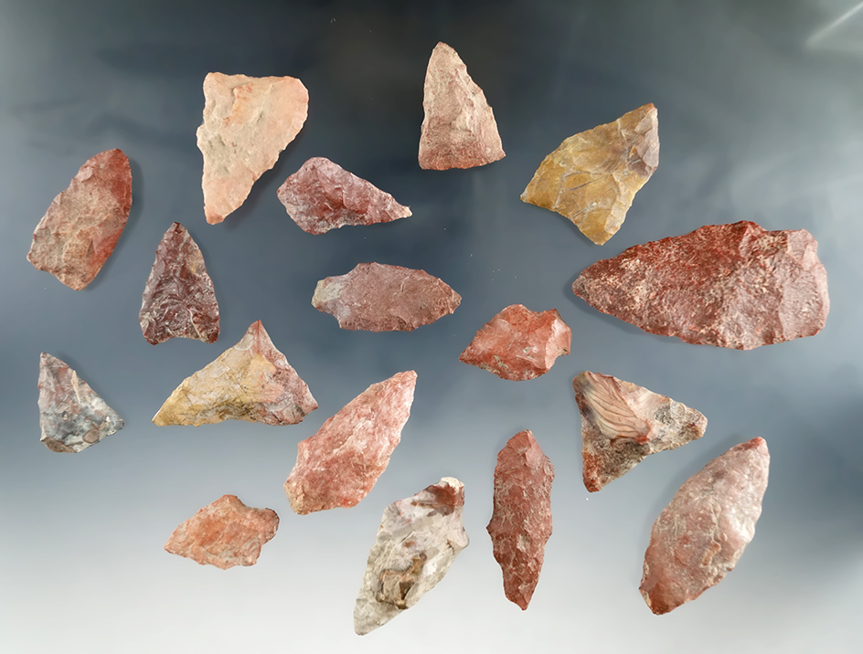 Set of 17 assorted projectile points and knives found in Mississippi, largest is 2 7/16".