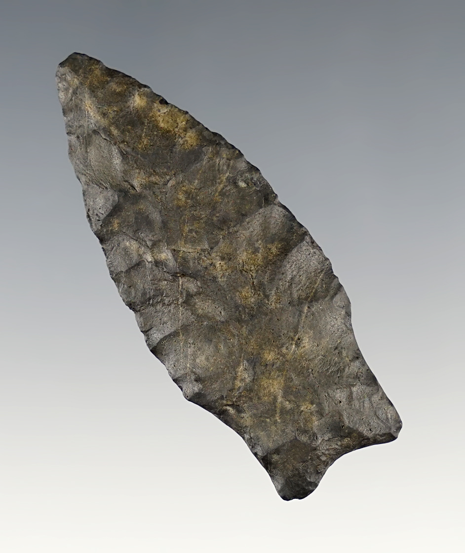 2 3/16" McKean with a nicely ground stem and excellent flaking found in Colorado.