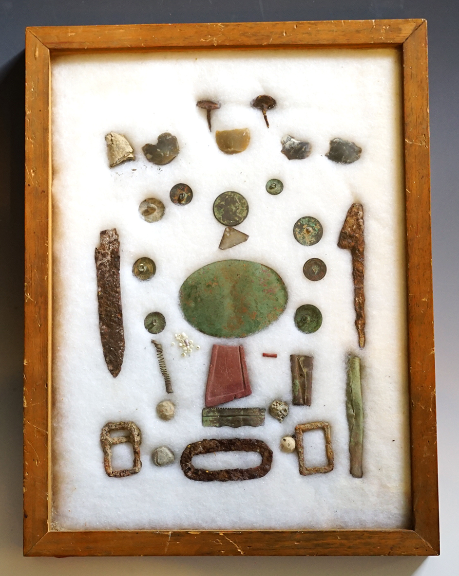 Group of early historic artifacts dug at the Great Gully Site in New York. 