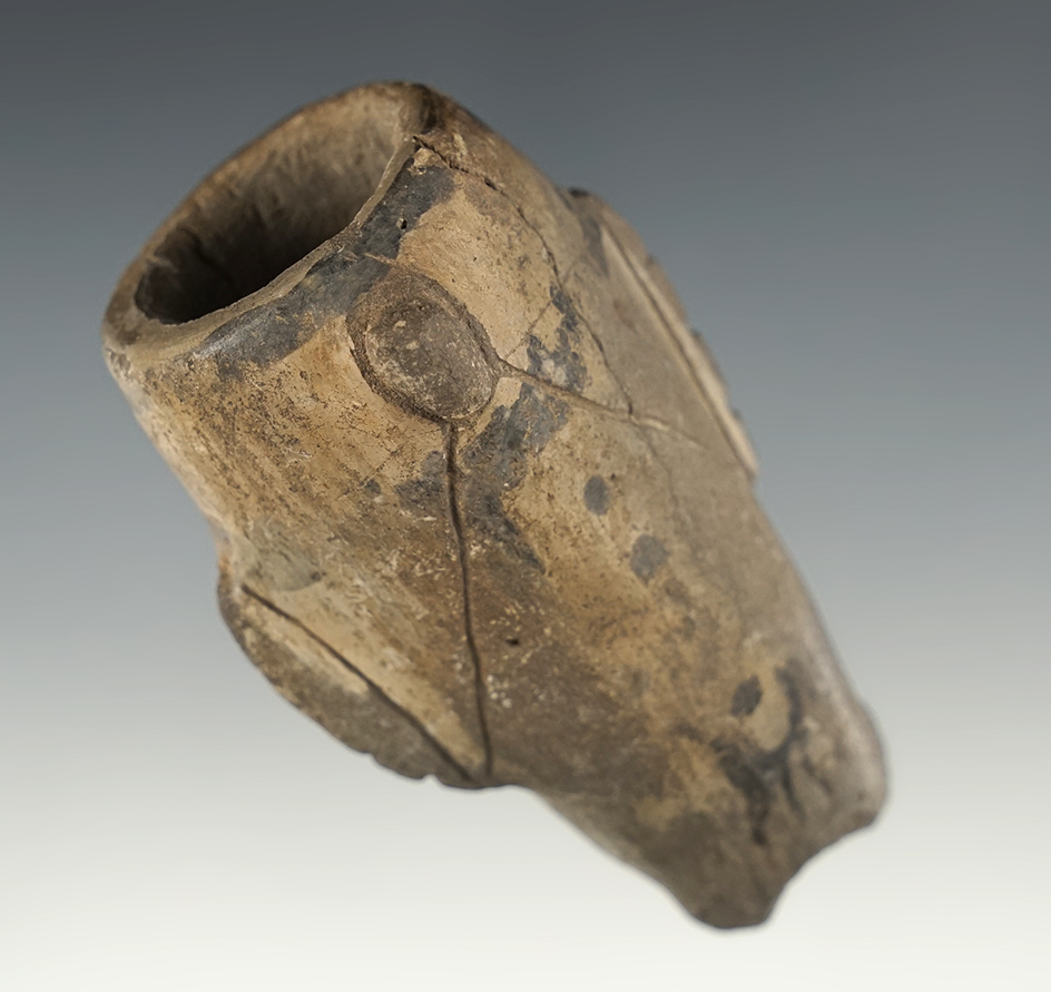 Beautiful and uniquly styled New Mexico Pipe. There are a few pressure cracks.