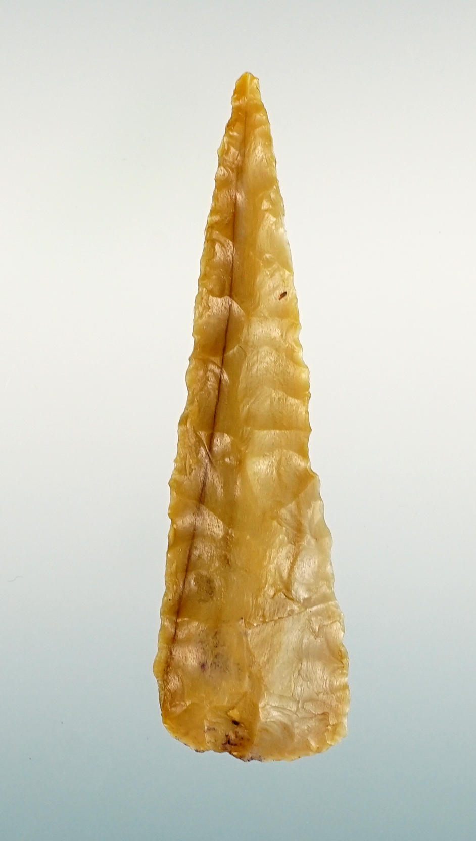 Excellent flaking and material quality on this 2" point found in Colorado. 