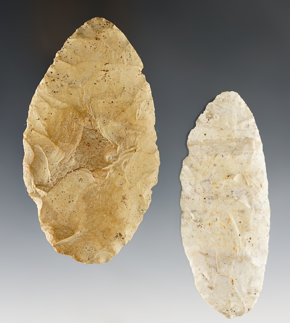 Pair of nice Blades found by Joseph Dillion in Marshall Co., Kentucky. The largest is 4 1/16".