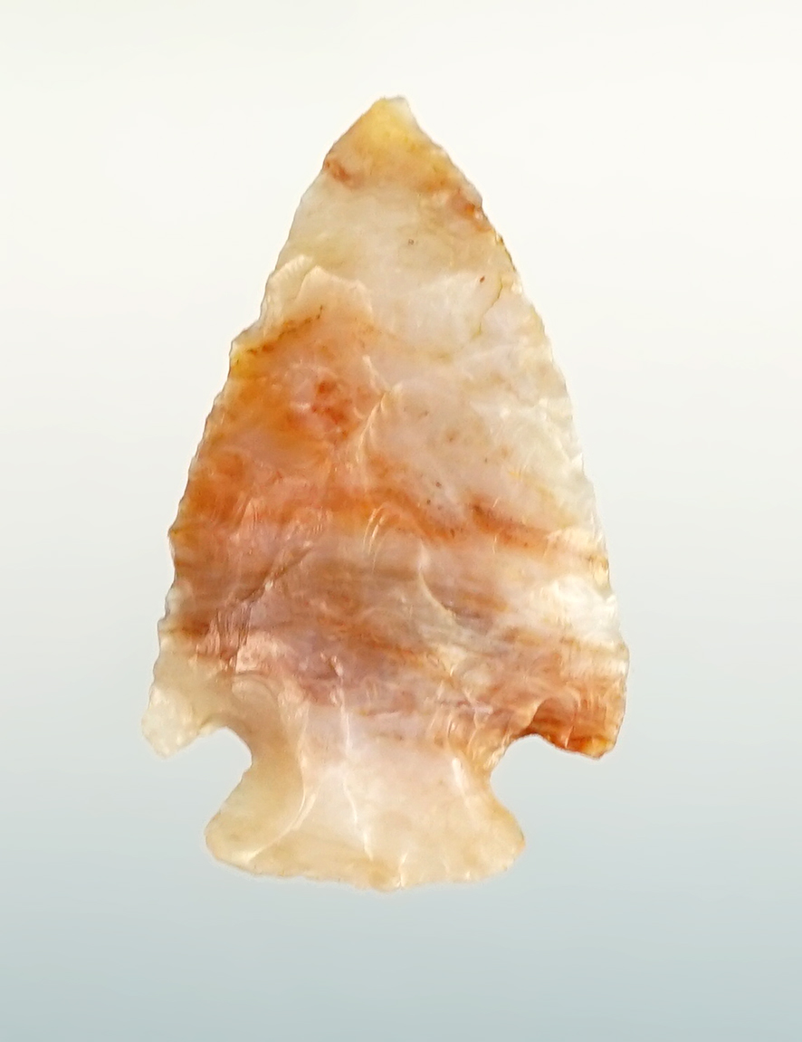 1 1/4" Cornernotch that is very well made from Alibates Flint. Found in Colorado.