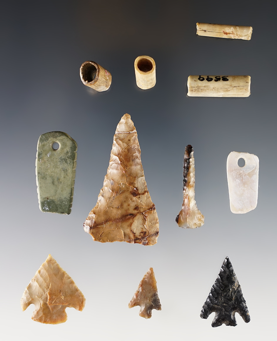 Set of 5 Points, 4 Bone Beads, 1 Stone and 1 Shell Pendant. Umatilla Co., Oregon.