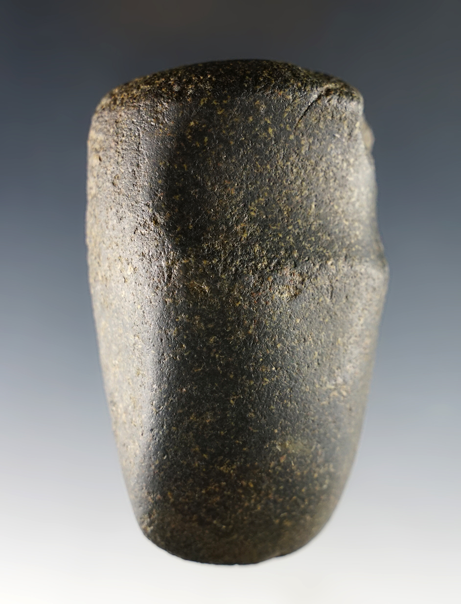 3 1/4" long 3/4 Grooved Ohio Axe in good condition. Made from a nice dark colored Hardstone.