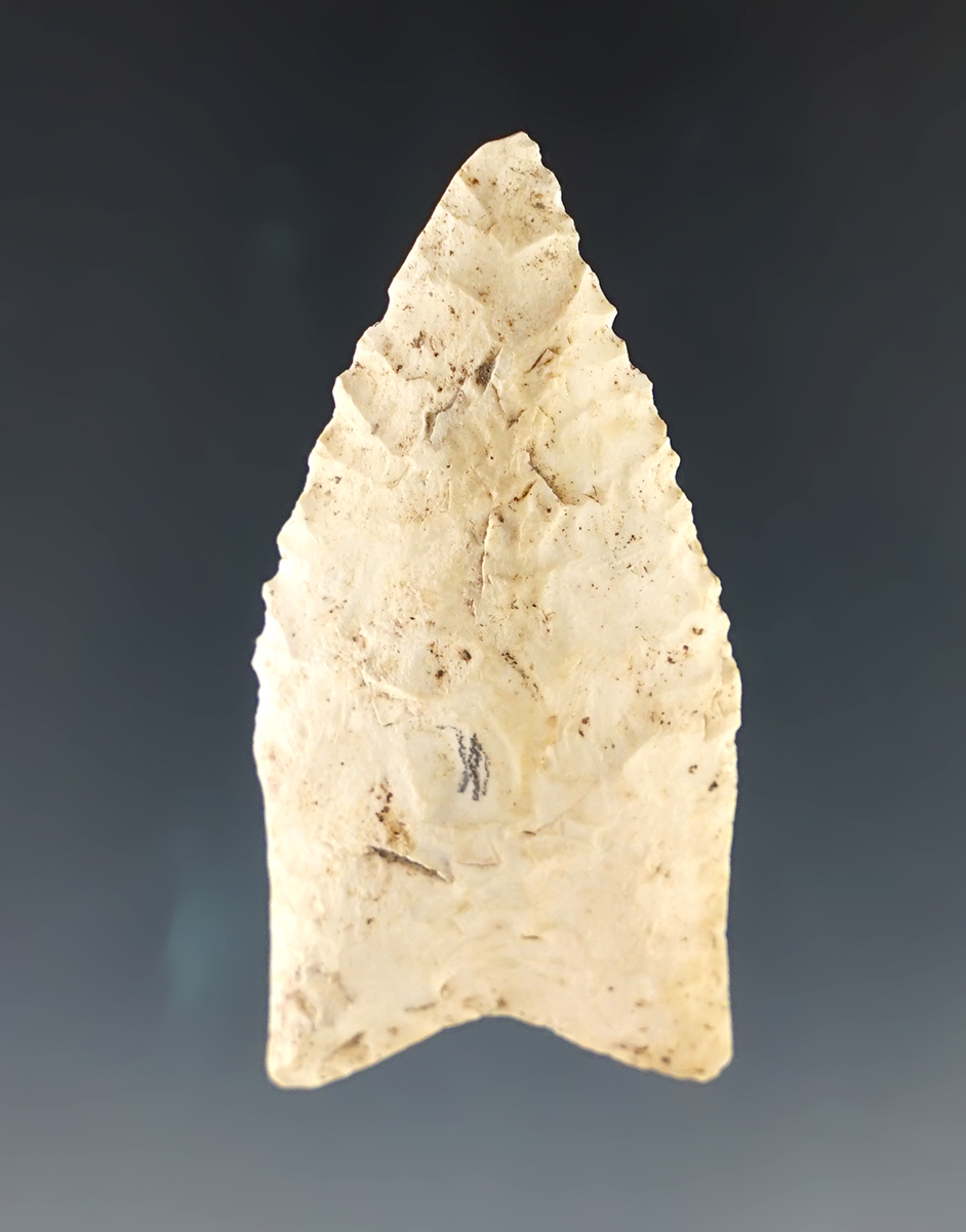 2 1/8" finely made Dalton found in Wright Co., Missouri. Excellent grinding to the basal area.