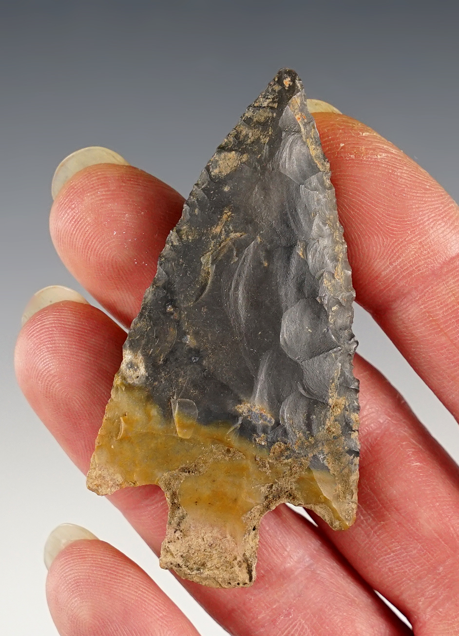 2 9/16" Buck Creek with nice style, made from patinated tan and gray chert. Logan Co., KY.
