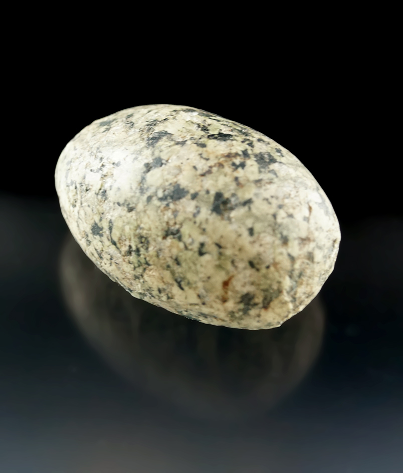 1 15/16" Archaic Loafstone found in Clinton Co., Ohio. Ex. Kelly, Collins, Shipley, Mumaw Collection