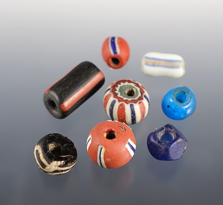 Set of 8 Beads including Large Drawn, Can Stripes Paddle & more. Townley-Read Site, New York. 