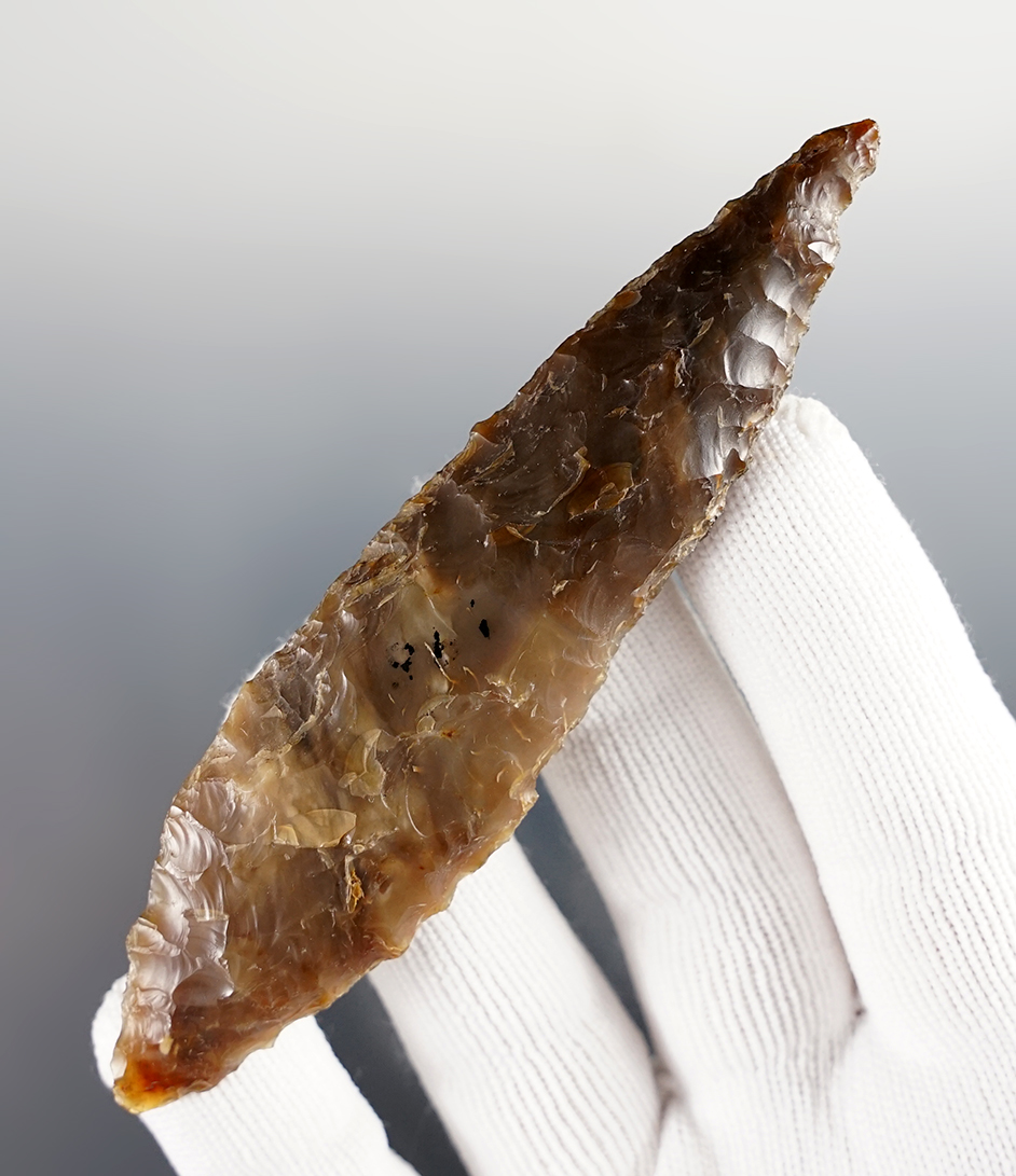 Beautiful material on this nicely styled 4 3/16" Cascade recovered near the Mid-Columbia River. 