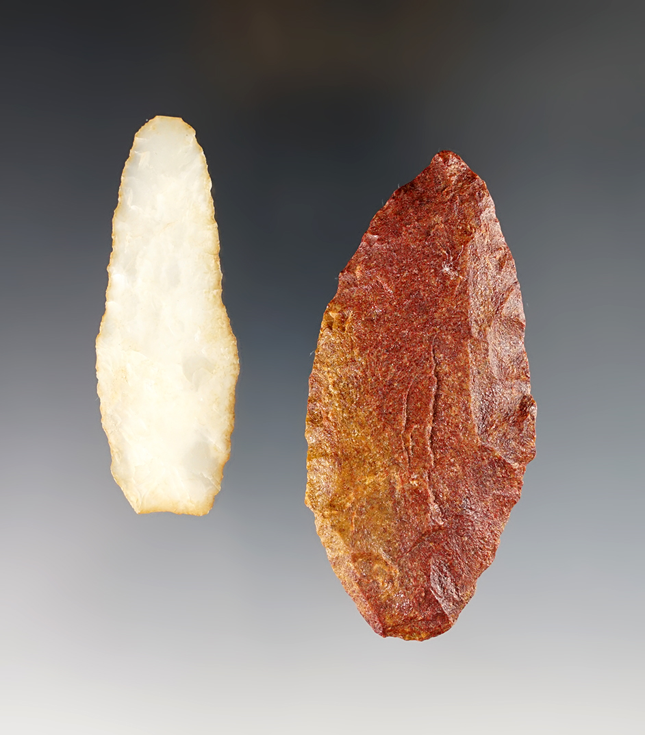 Pair of nicely made Knives found in New Mexico. The largest is 3".