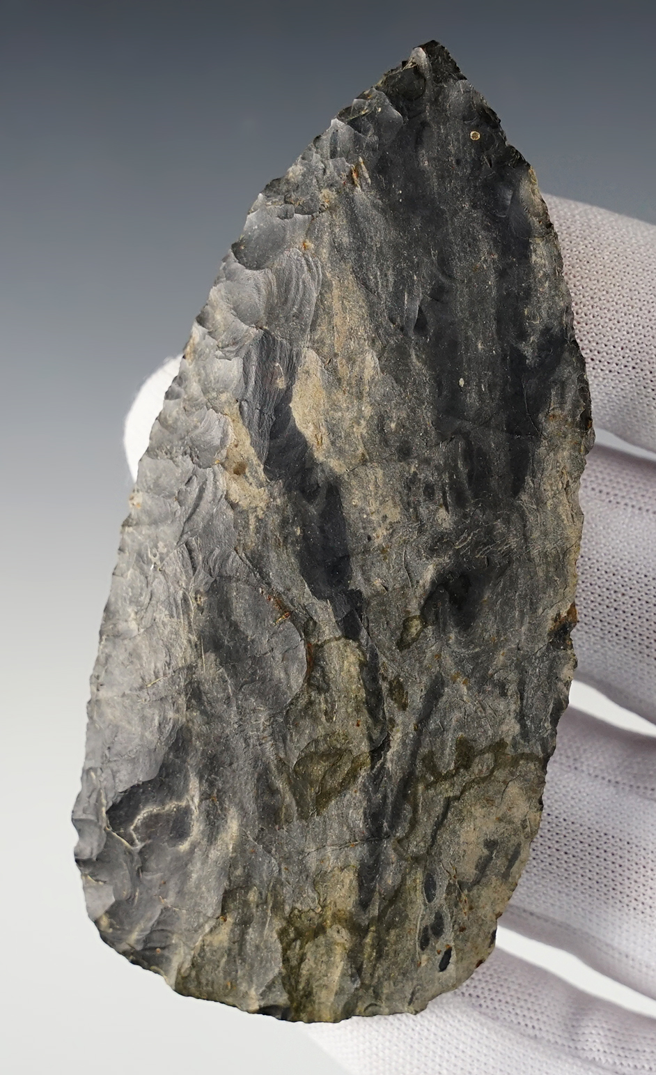 3 11/16" Ohio Paleo Knife made from an impressive grade of Coshocton Flint. Ex. Vietzen.