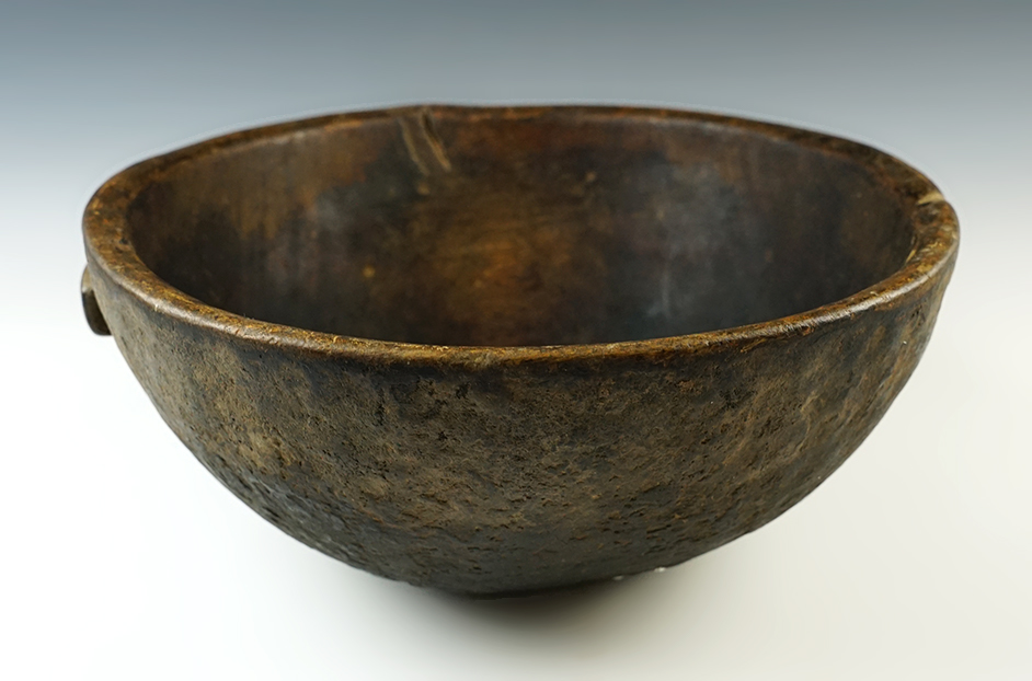10 1/4" by 4 3/4" hand carved Iroquois Wood Cooking Bowl in excellent condition - New York. 
