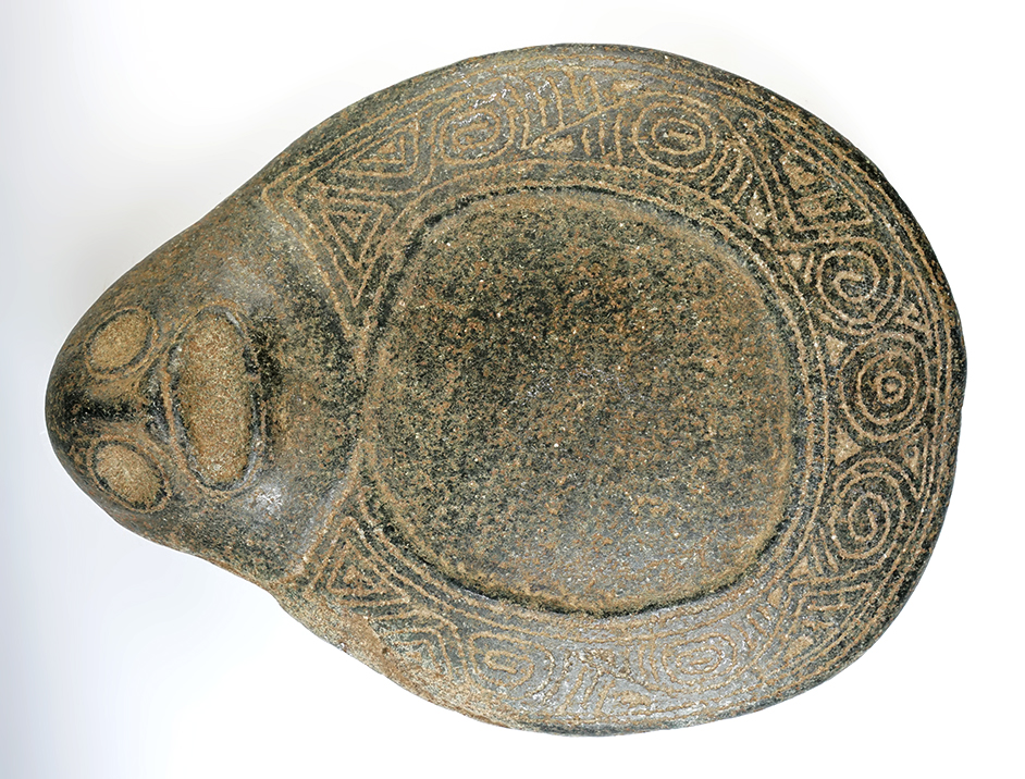 Large 12" x 9" engraved Stone Duho Ceremonial Seat with human effigy head - Hispaniola. 
