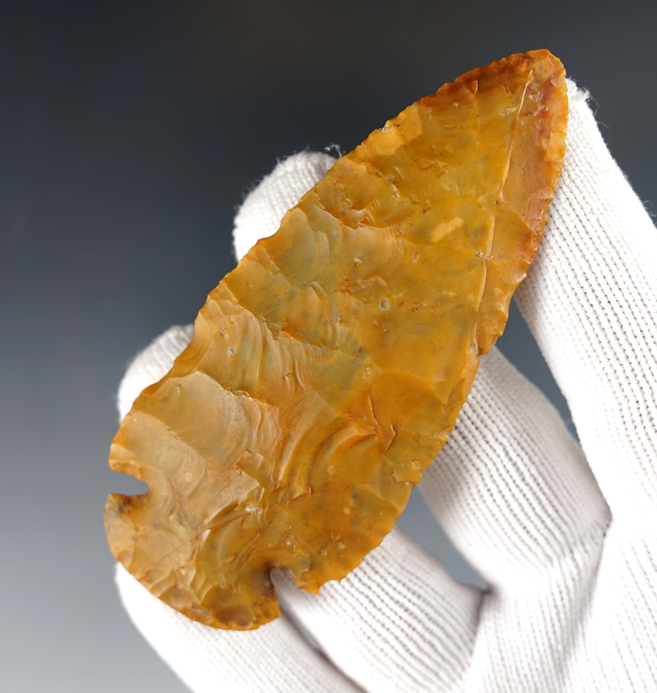 Great color on this 3 5/16" Dovetail found in Ross Co., Ohio.Flint Ridge Flint. Ex. Gary Davis.